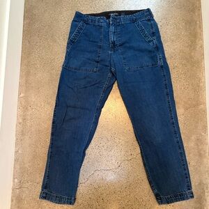 Lucky Brand jeans, straight leg relaxed fit size 31